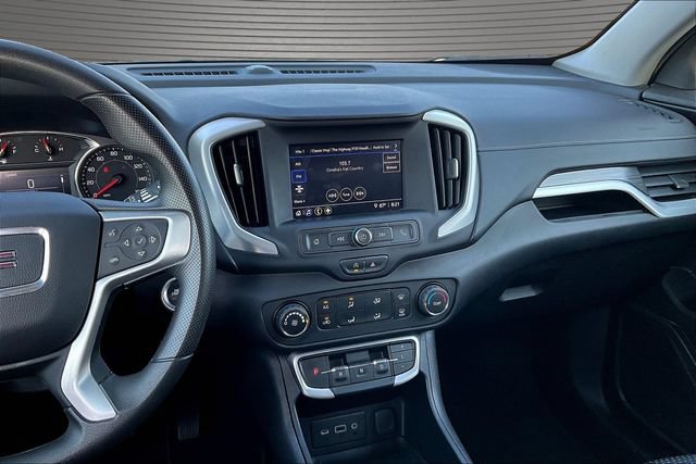 Used 2023 GMC Terrain SLE w/ Elevation Edition AWD/4WD image 9
