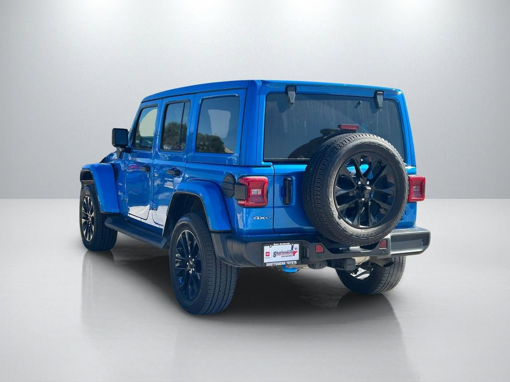 Used 2023 Jeep Wrangler Unlimited Sahara w/ Cold Weather Group image 7