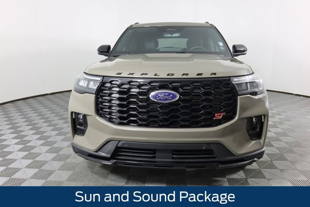 New 2026 Ford Explorer ST w/ Sun And Sound Package image 9