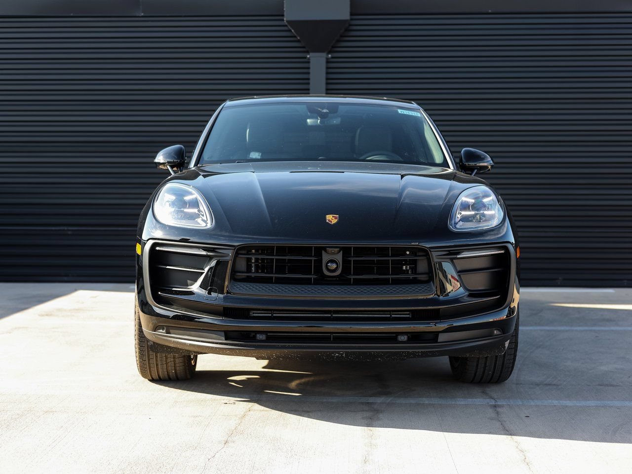 Certified 2026 Porsche Macan AWD/4WD image 10