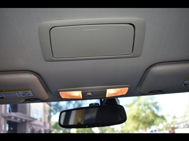 Used 2017 Mitsubishi Outlander SEL image 33