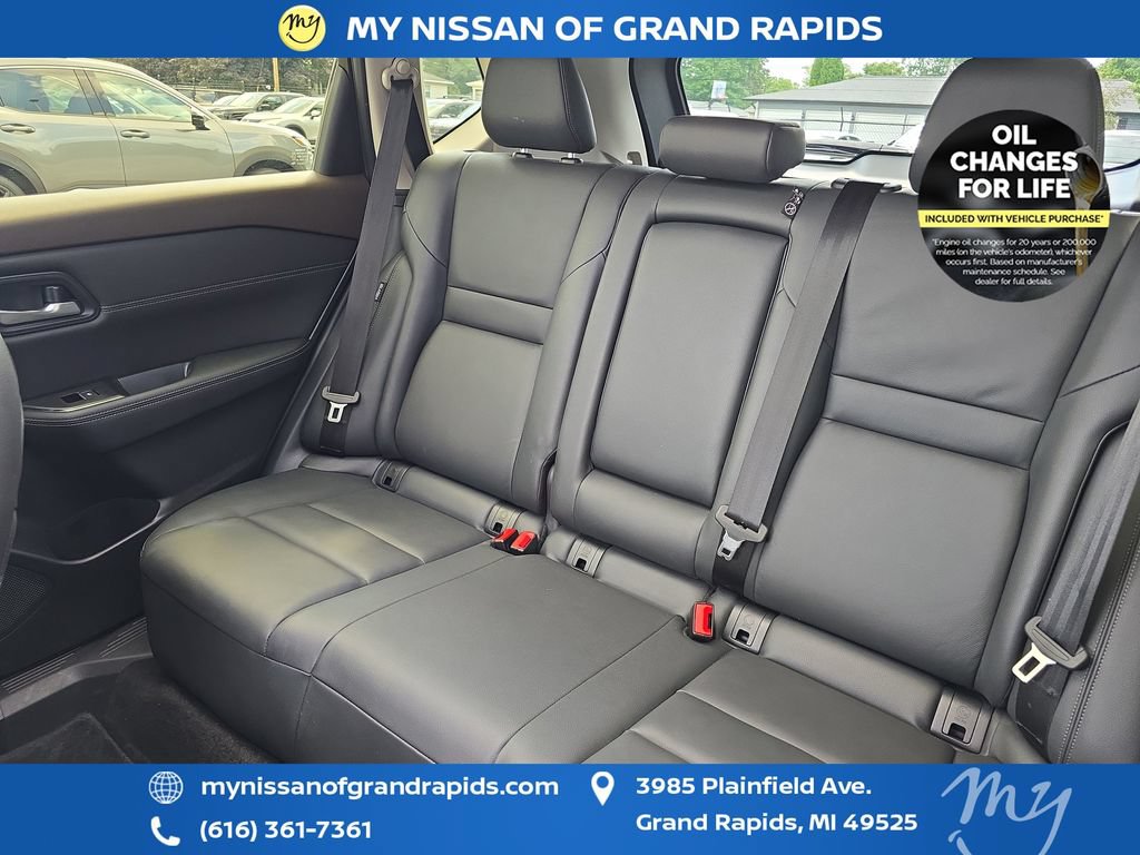 Used 2023 Nissan Rogue SL AWD/4WD image 29