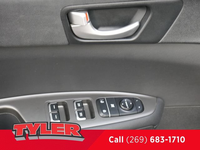 Used 2020 Kia Optima S FWD image 20