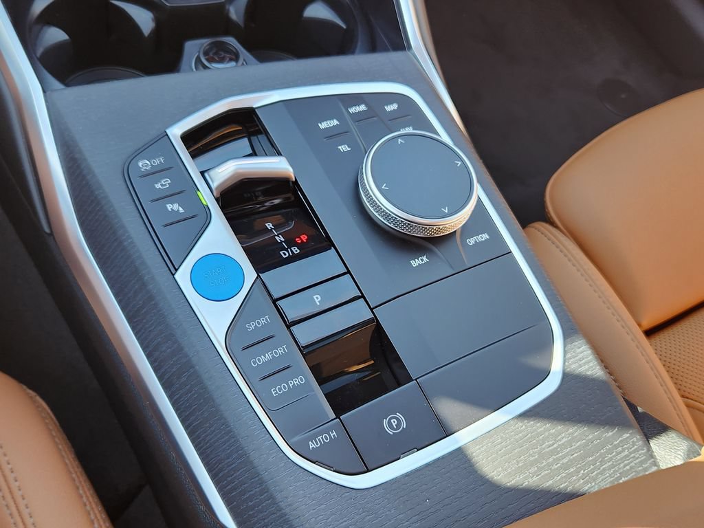 New 2026 BMW i4 xDrive40i w/ Premium Package AWD/4WD image 18