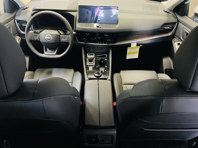 New 2026 Nissan Rogue Platinum w/ Platinum Premium Package image 13