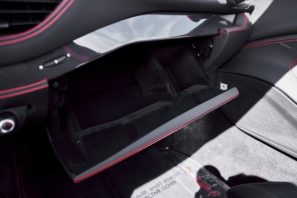Used 2022 Ferrari F8 Tributo image 87