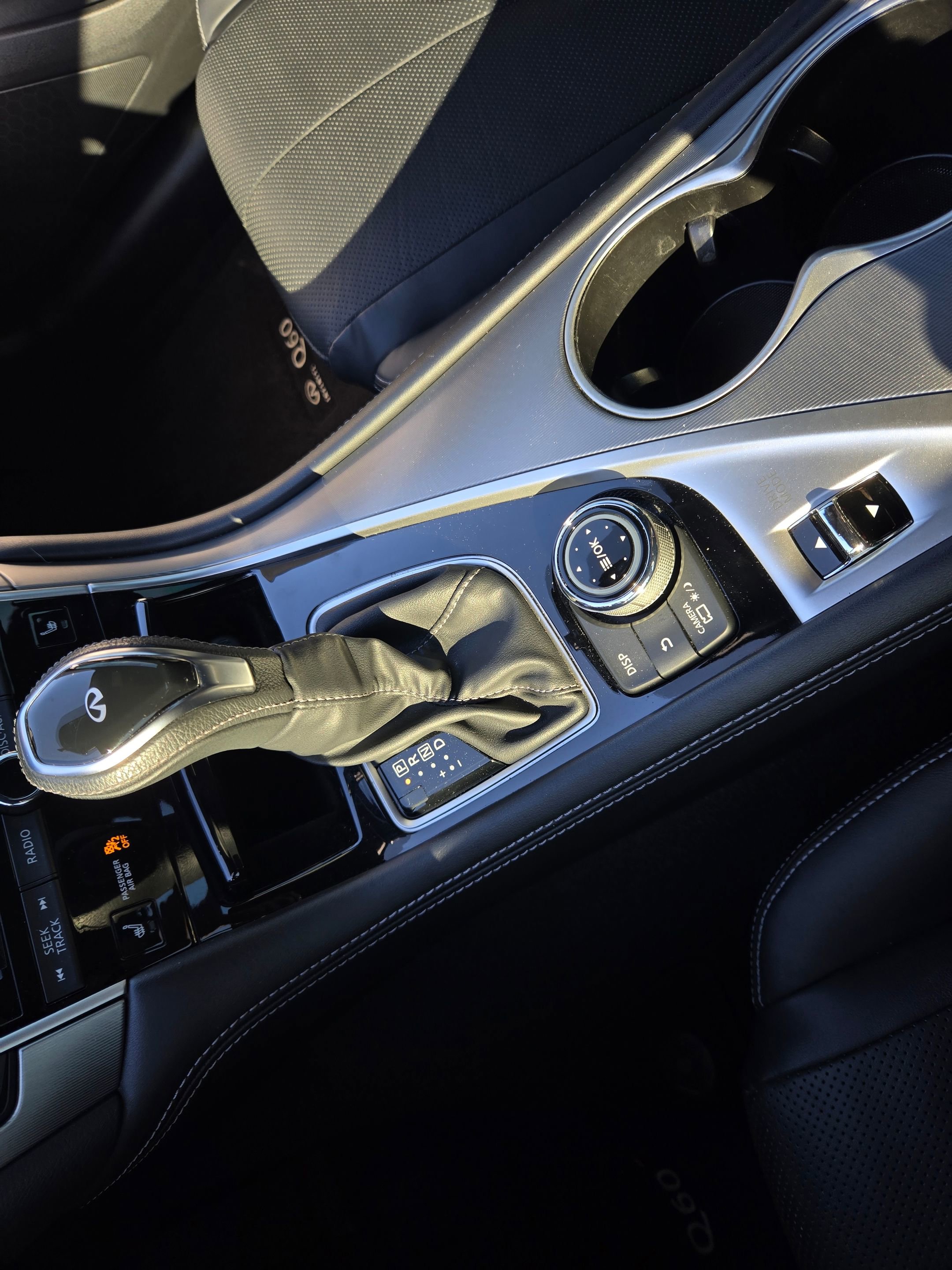 Used 2022 INFINITI Q60 3.0t Luxe w/ Style Package image 25