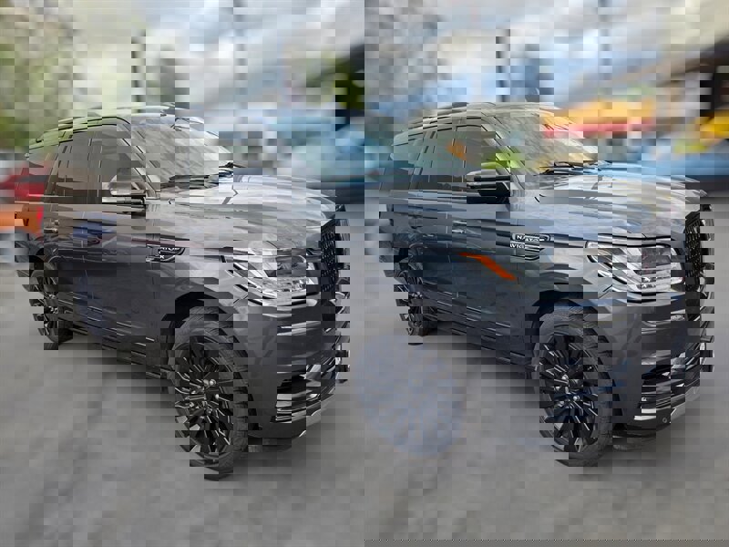 Used 2018 Lincoln Navigator L Reserve AWD/4WD image 9