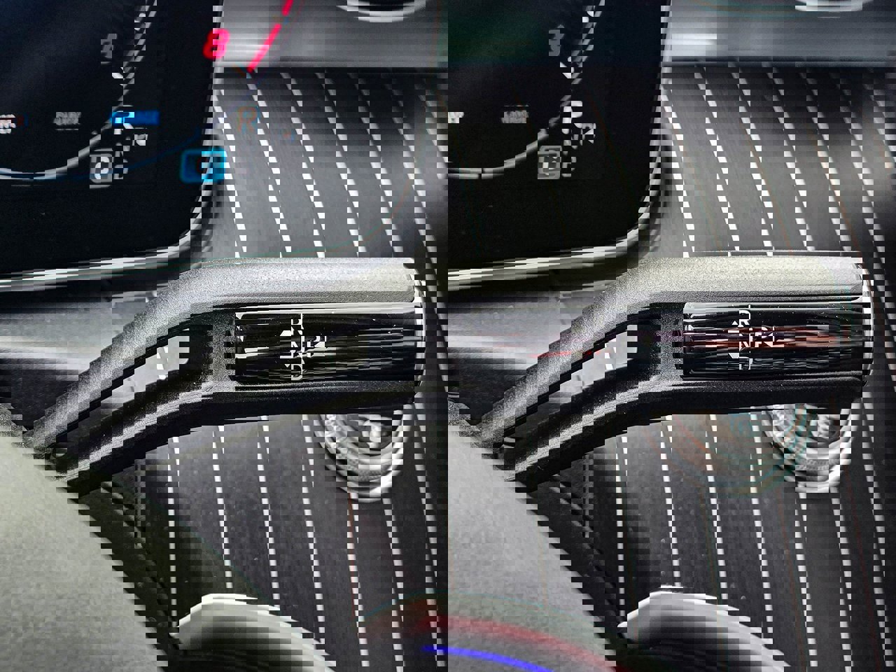 New 2025 Mercedes-Benz C 300 4MATIC Sedan image 25