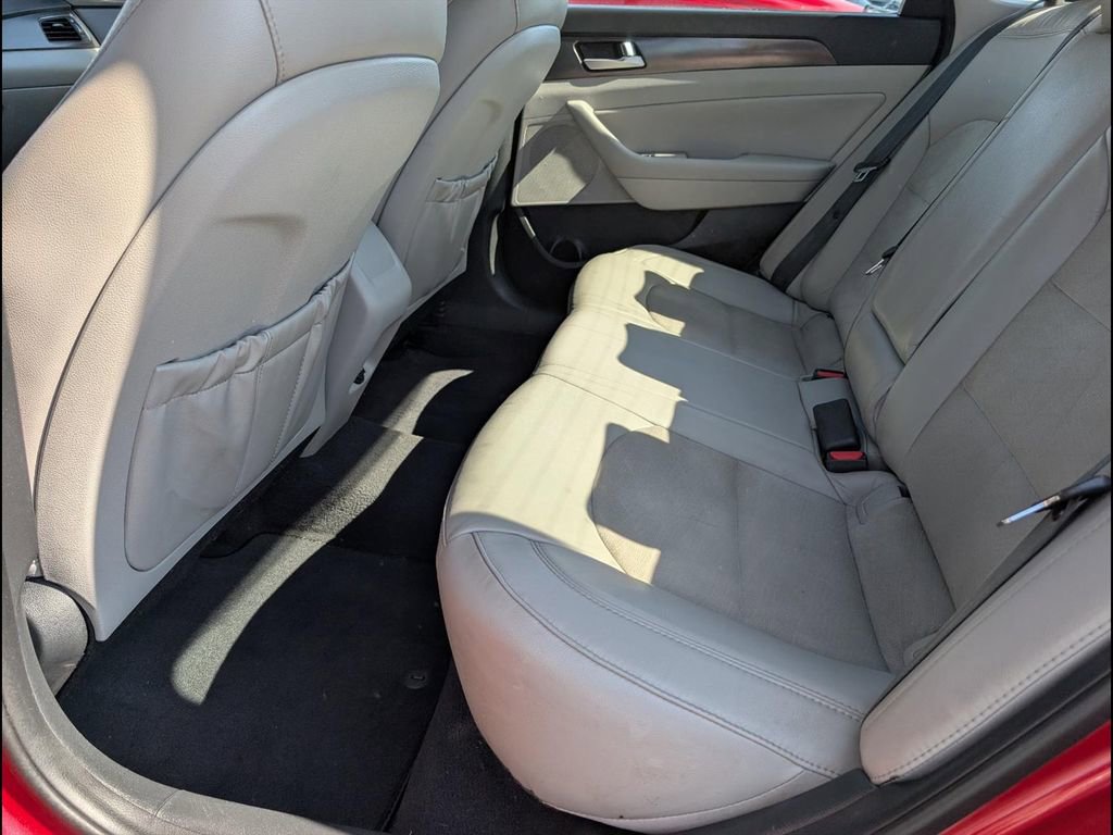 Used 2017 Hyundai Sonata Sport w/ Value Edition Package 02 FWD image 13