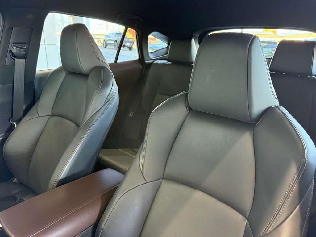 Certified 2023 Toyota Venza XLE image 24