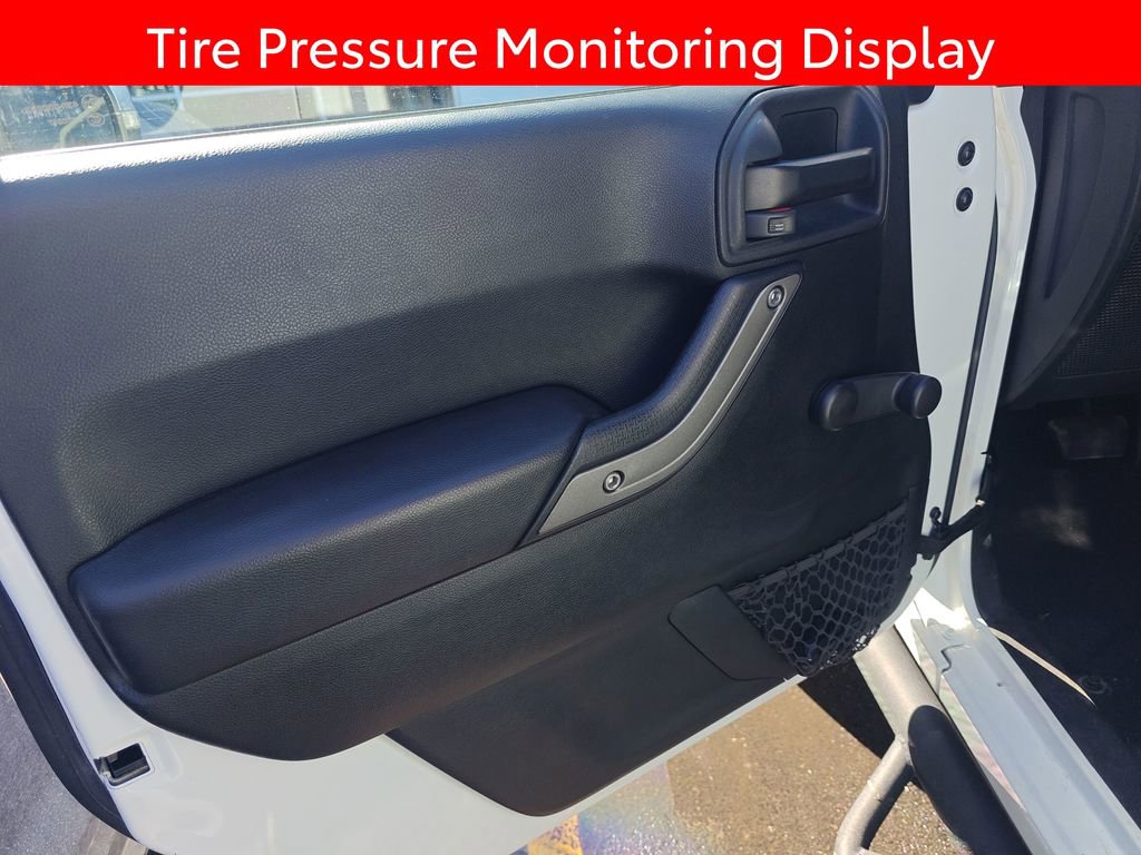 Used 2018 Jeep Wrangler Unlimited Sport w/ Connectivity Group image 6