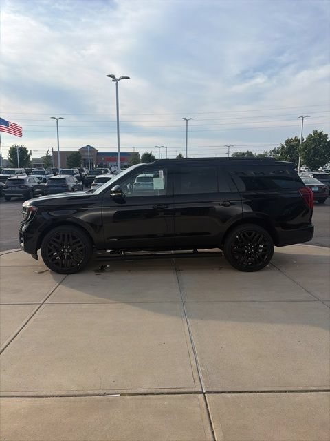 New 2026 Ford Expedition Platinum w/ Stealth Performance Package AWD/4WD image 4