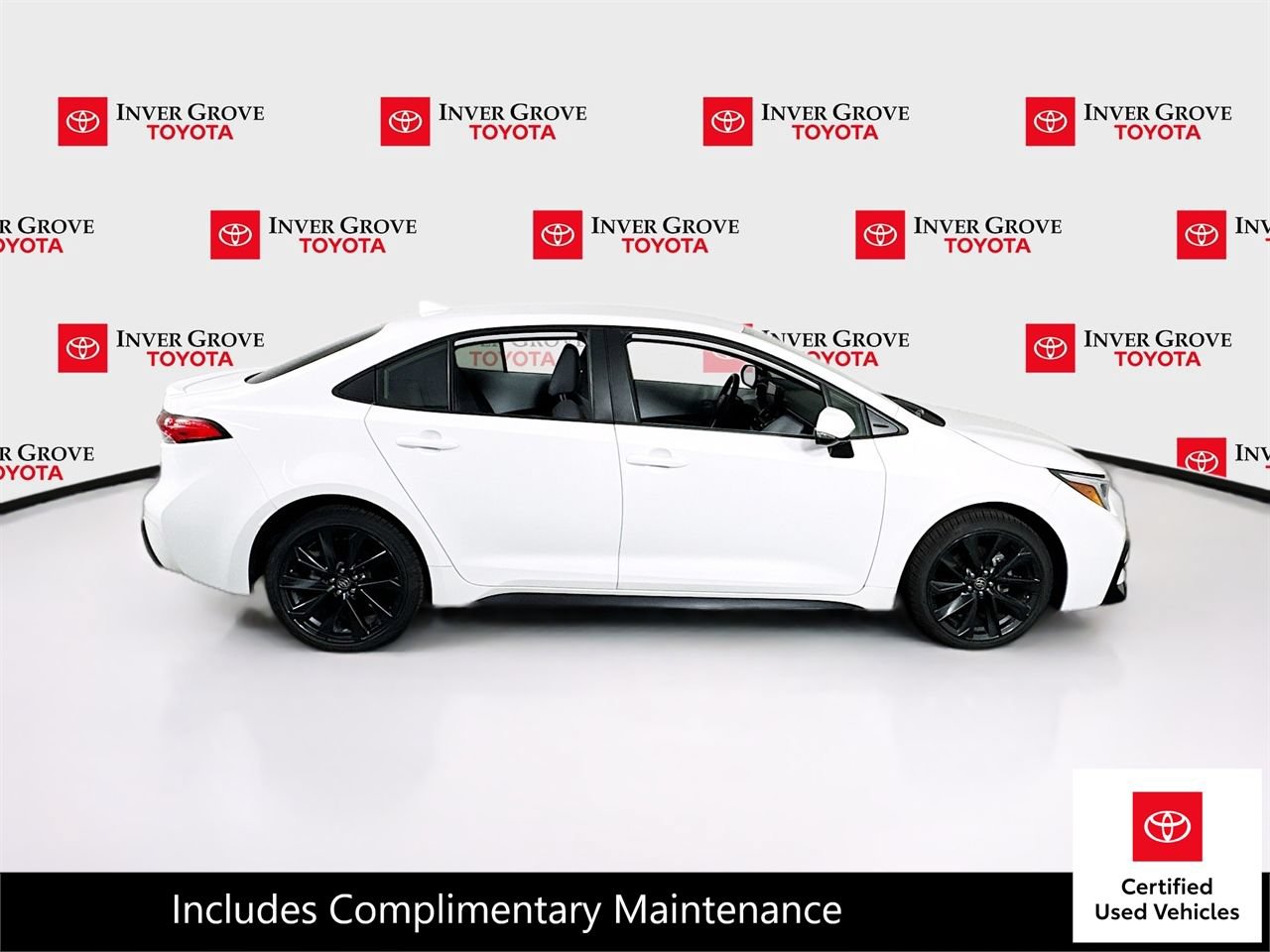 Used 2023 Toyota Corolla SE FWD image 4