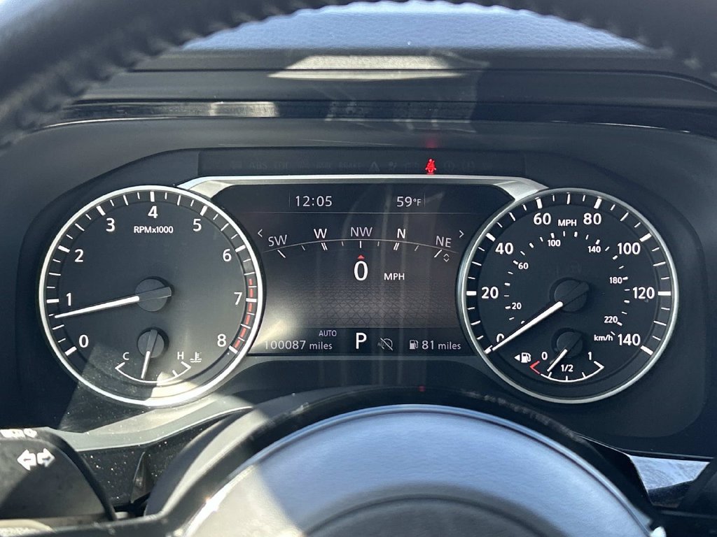 Used 2022 Nissan Pathfinder SL AWD/4WD image 23