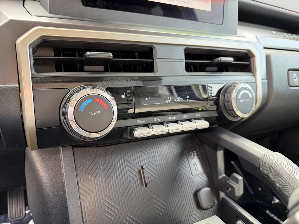 Certified 2026 Toyota Tacoma SR5 AWD/4WD image 22