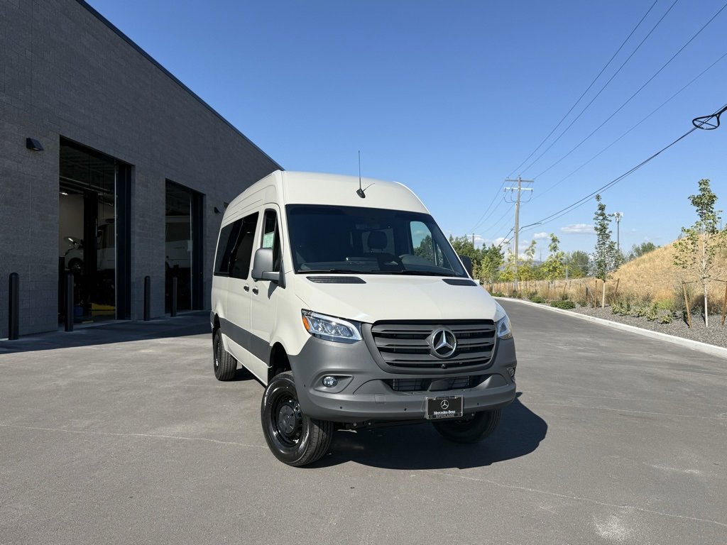 New 2025 Mercedes-Benz Sprinter 2500 image 1