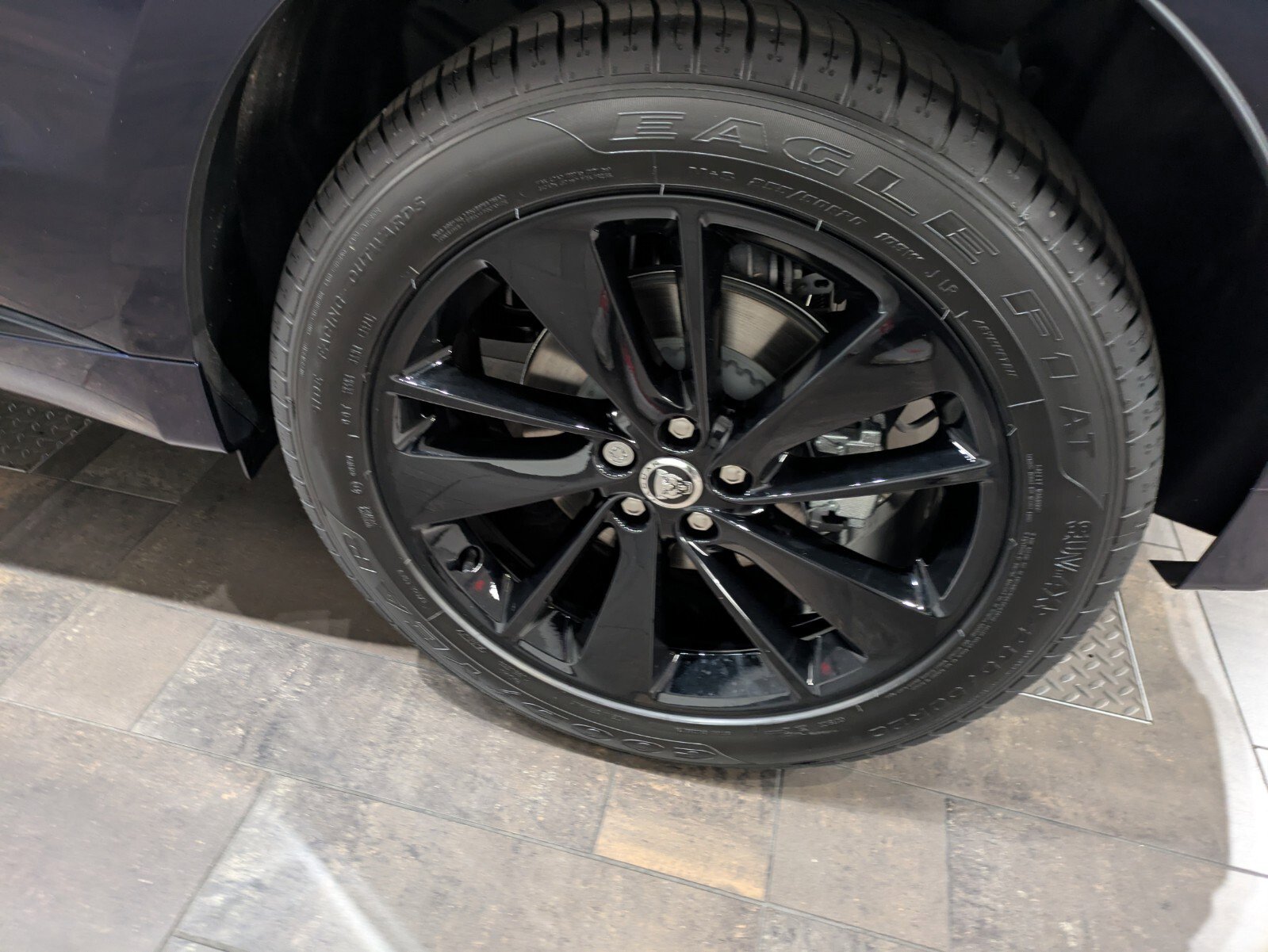 New 2026 Jaguar F-PACE R-Dynamic S image 14