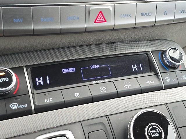 Used 2022 Hyundai Palisade SEL w/ Premium Package image 17