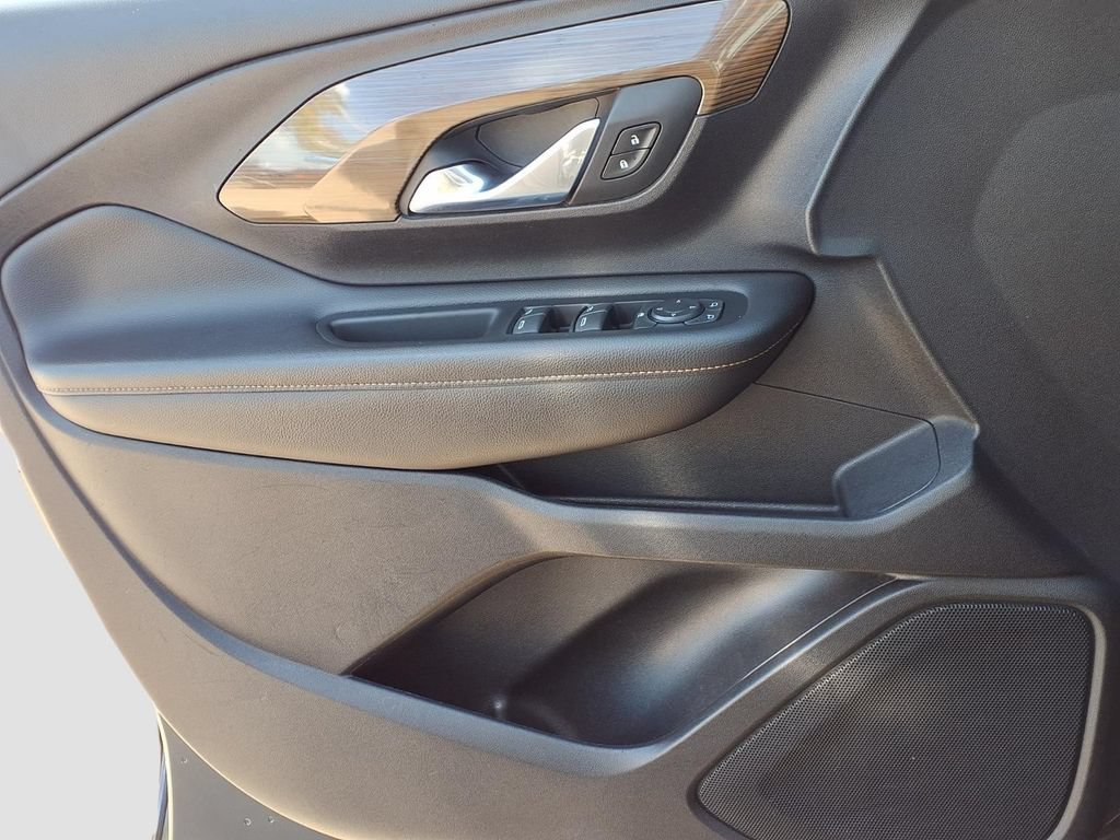 Used 2018 GMC Terrain SLE w/ Driver Convenience Package AWD/4WD image 19