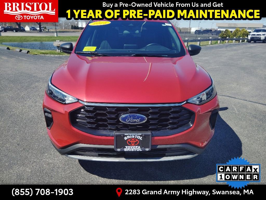 Used 2025 Ford Escape ST-Line AWD/4WD image 2
