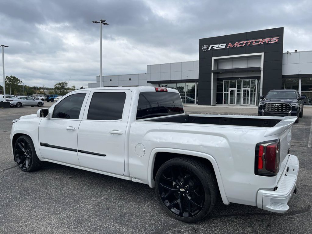 Used 2018 GMC Sierra 1500 SLT w/ Texas SLT Premium Package RWD image 3