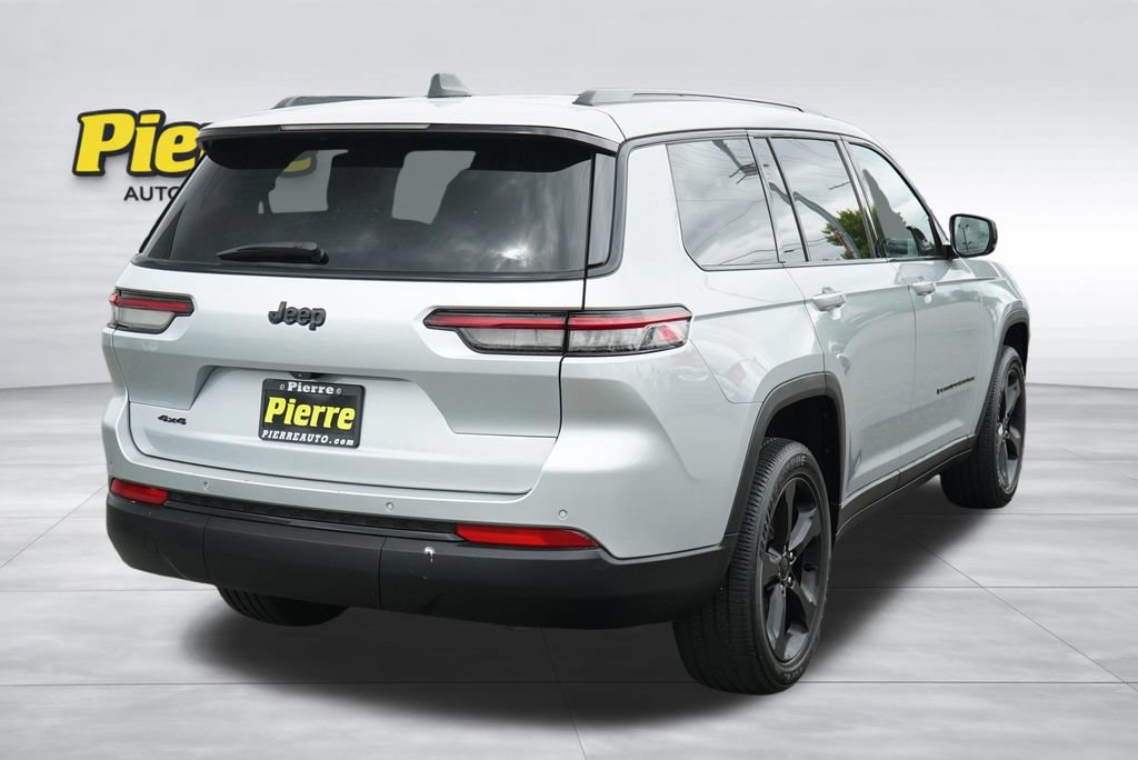 Used 2023 Jeep Grand Cherokee L Laredo AWD/4WD image 7