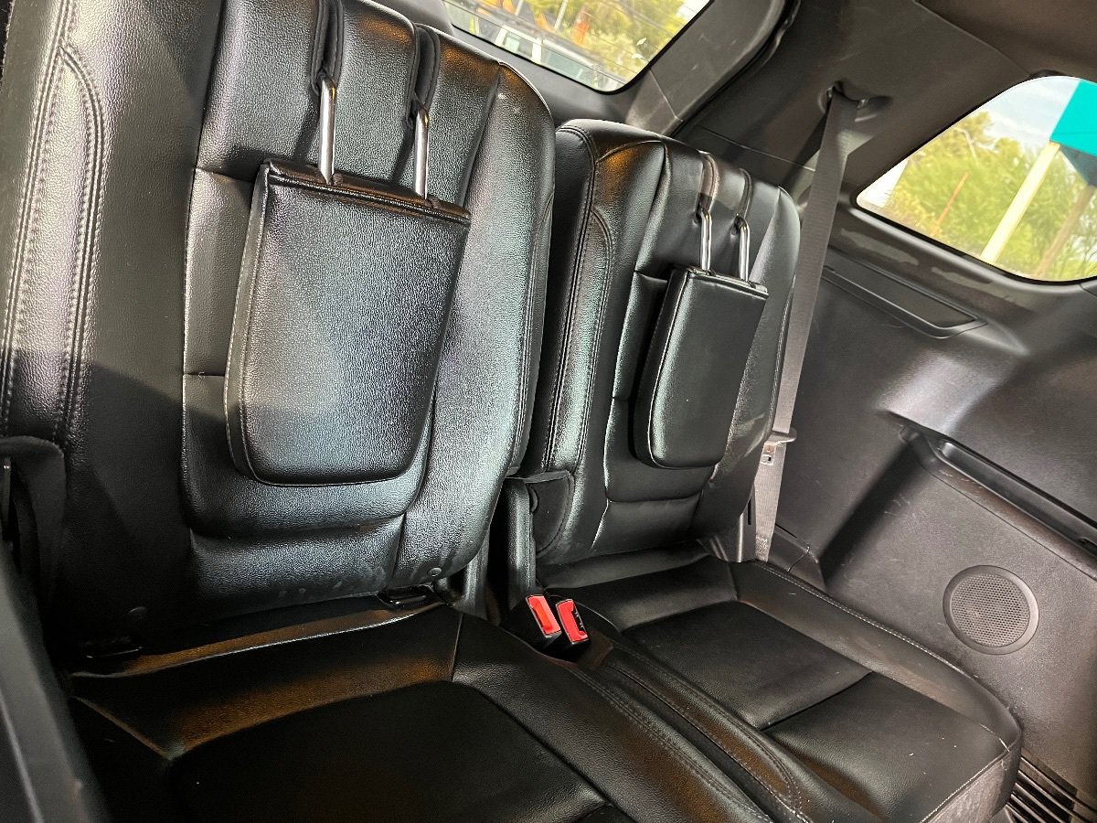 Used 2016 Ford Explorer XLT w/ Equipment Group 202A FWD image 37