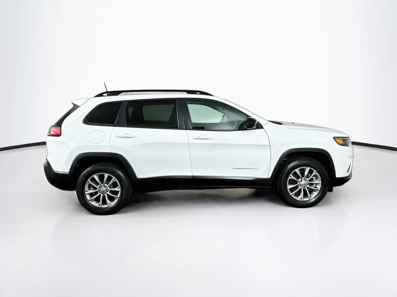 Used 2022 Jeep Cherokee Latitude Lux AWD/4WD image 10