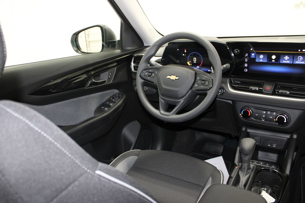 New 2026 Chevrolet TrailBlazer LS w/ LS Convenience Package FWD image 30