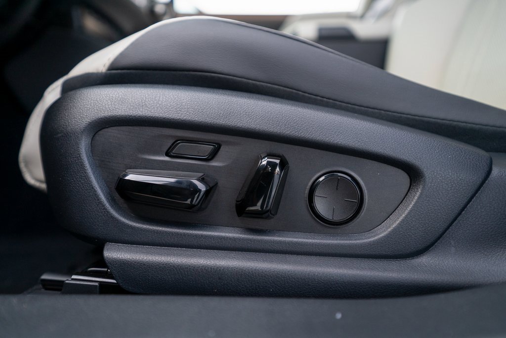 New 2025 Lexus ES 350 Ultra Luxury image 25