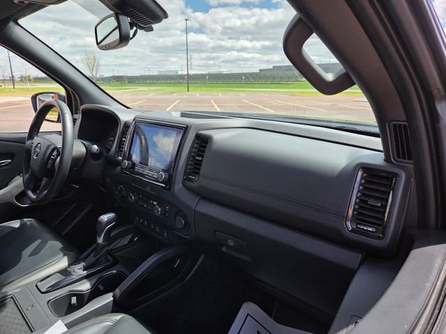 Used 2022 Nissan Frontier PRO-4X w/ Pro-4X Premium Package AWD/4WD image 36
