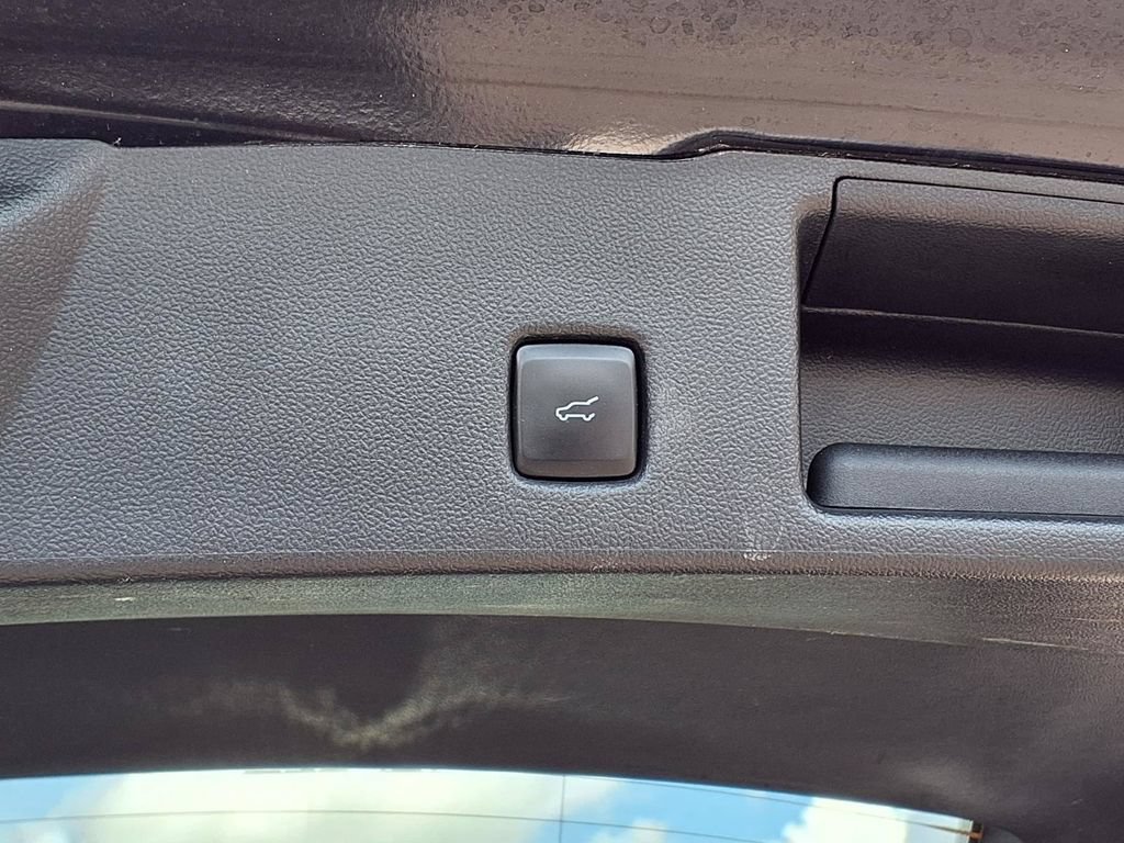 Used 2021 Ford Escape SEL FWD image 19