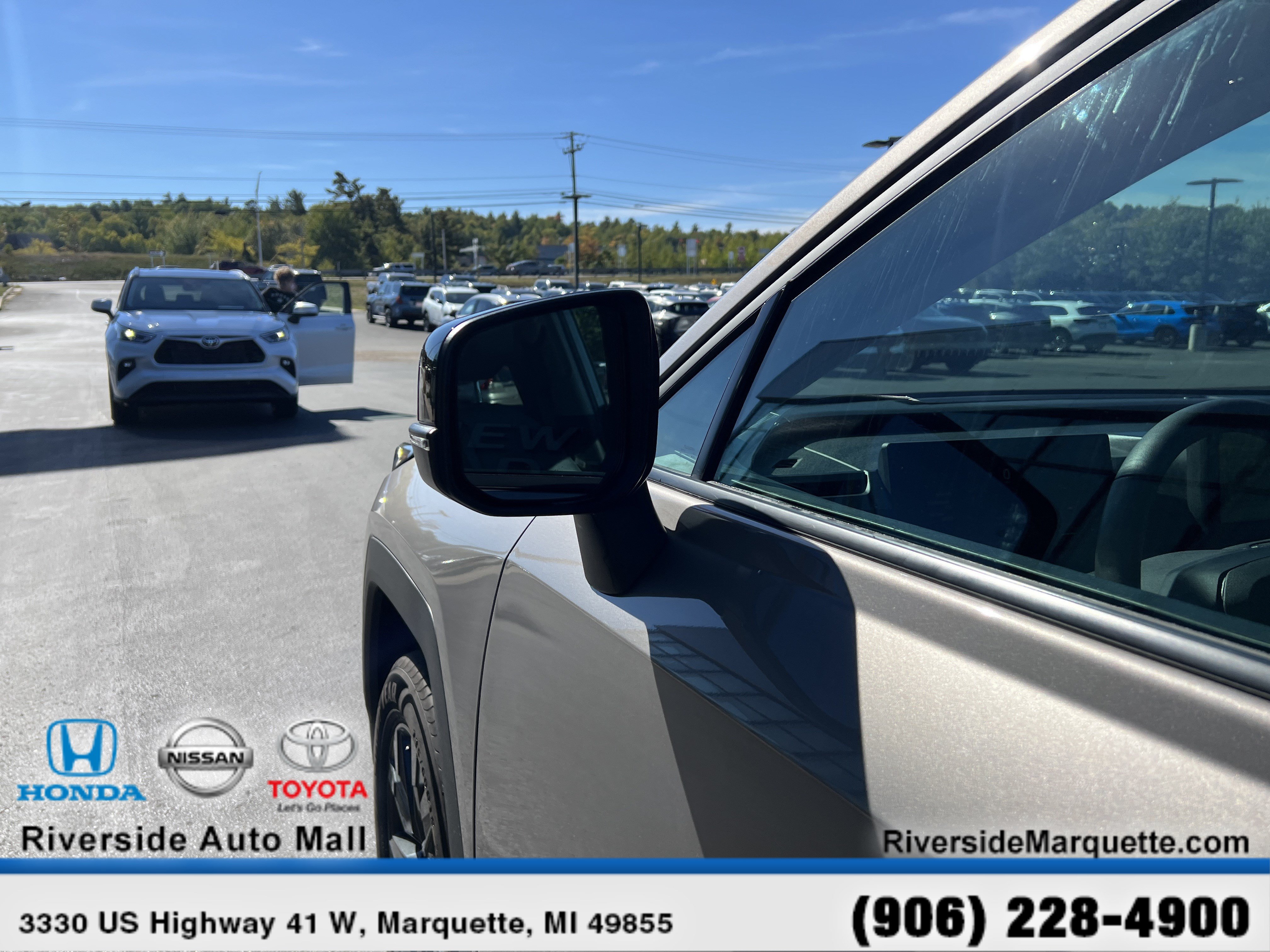 Used 2026 Toyota RAV4 XLE Premium AWD/4WD image 5