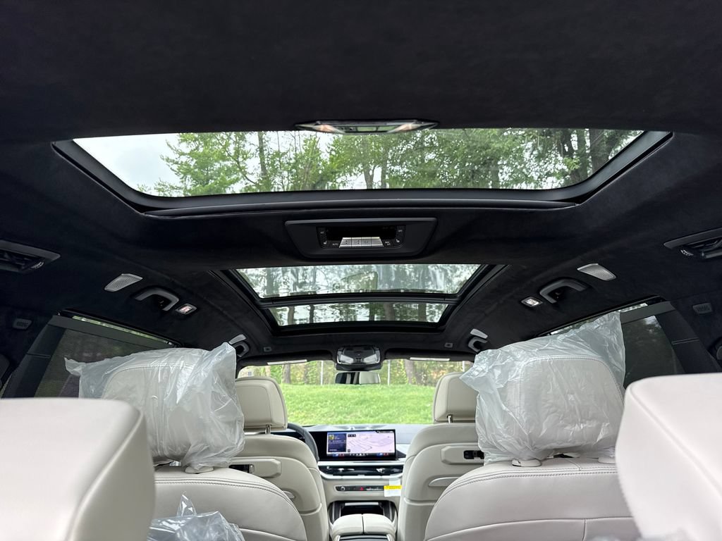 New 2027 BMW X7 M60i AWD/4WD image 25