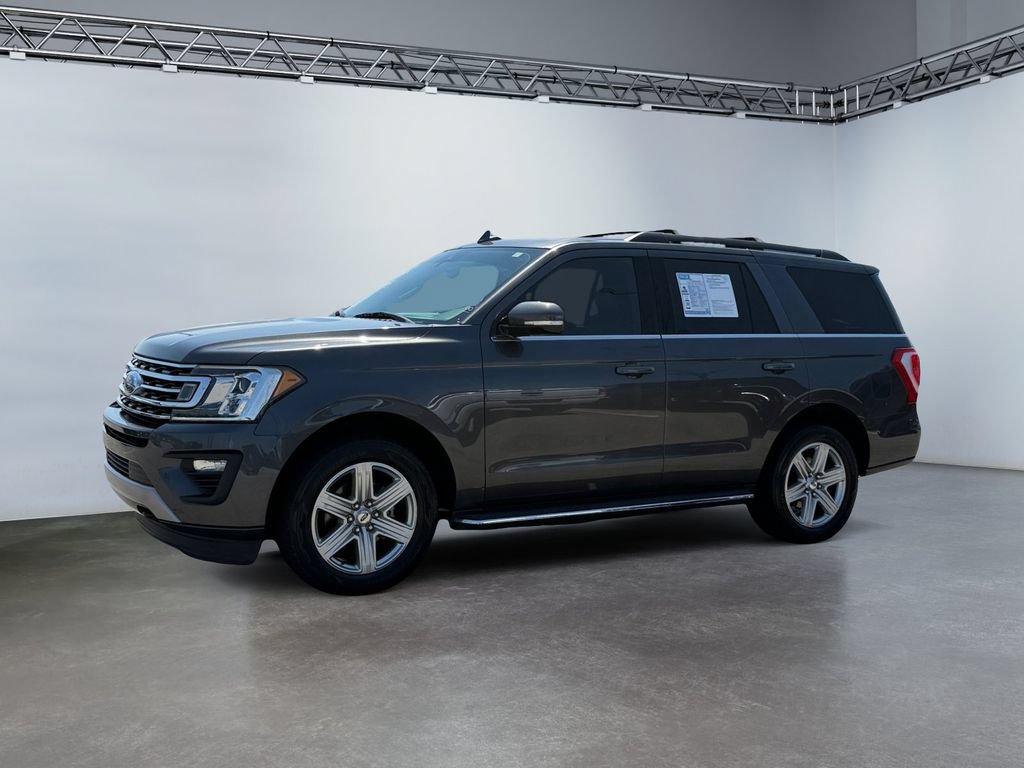 Used 2018 Ford Expedition XLT w/ Equipment Group 202A AWD/4WD image 7