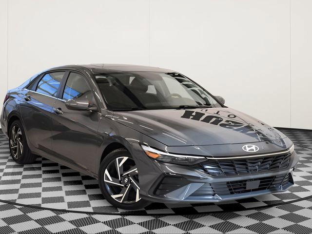 Used 2025 Hyundai Elantra SEL
