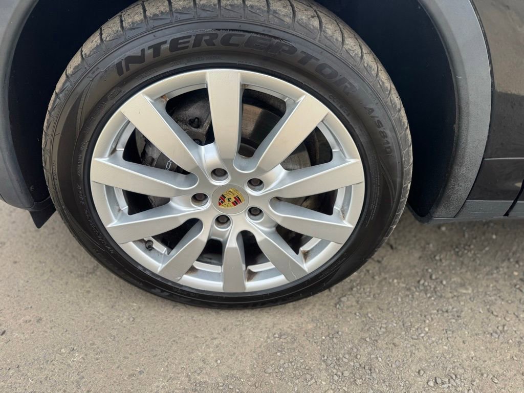 Used 2014 Porsche Cayenne Platinum Edition image 15