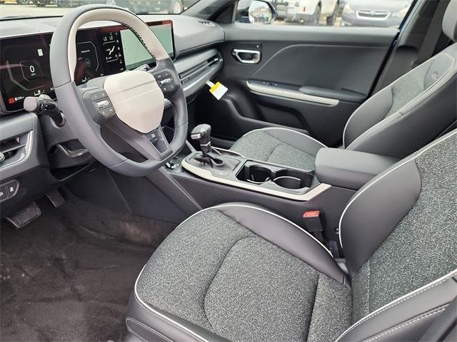 New 2025 Kia K4 GT-Line w/ GT-Line Sunroof Package image 12