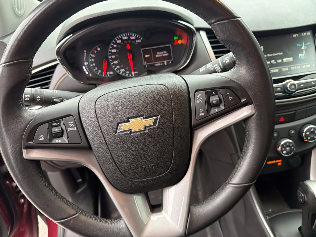 Used 2017 Chevrolet Trax LT w/ Driver Confidence Package FWD image 16
