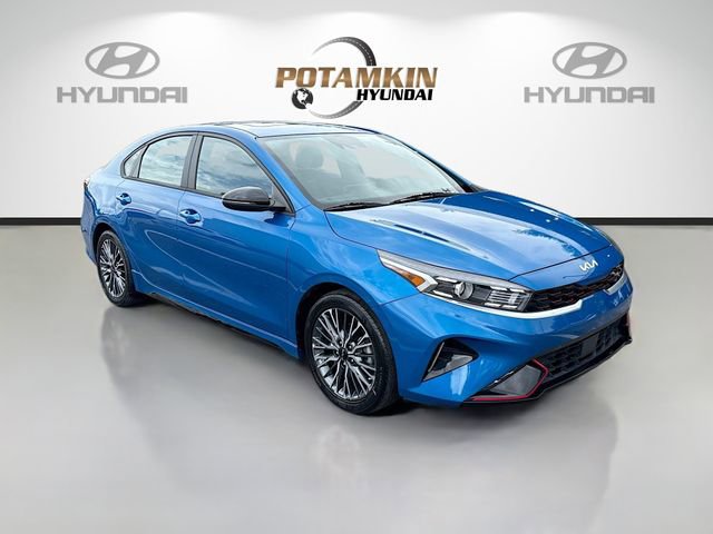 Used 2024 Kia Forte GT-Line w/ GT-Line Premium Package image 3