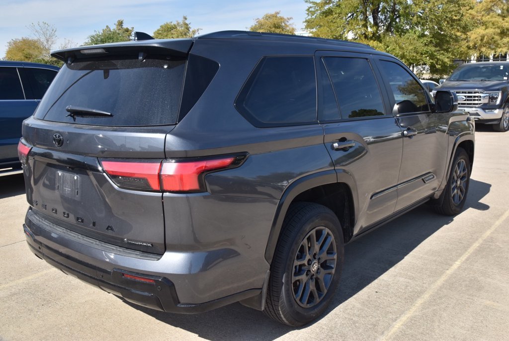 Used 2026 Toyota Sequoia Platinum AWD/4WD image 5