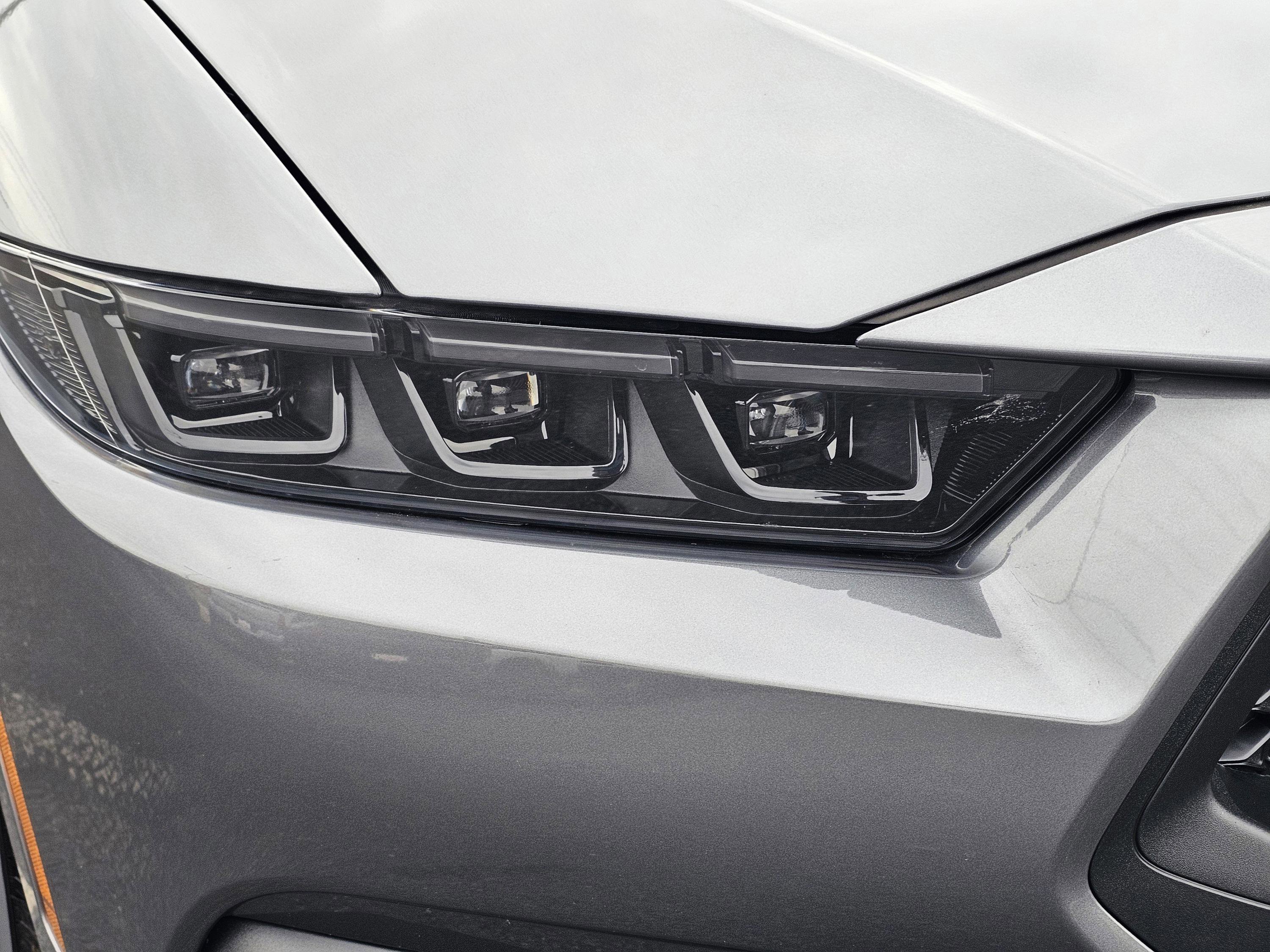 Used 2025 Ford Mustang Coupe image 4