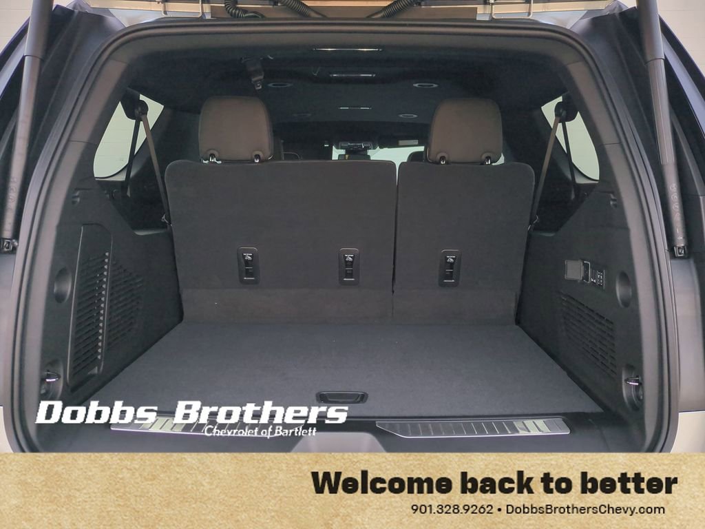 New 2026 Chevrolet Suburban Premier RWD image 25