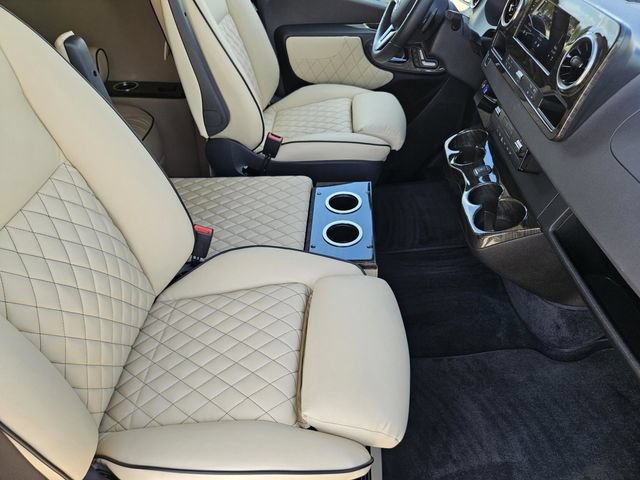 Used 2023 Mercedes-Benz Sprinter 2500 image 18
