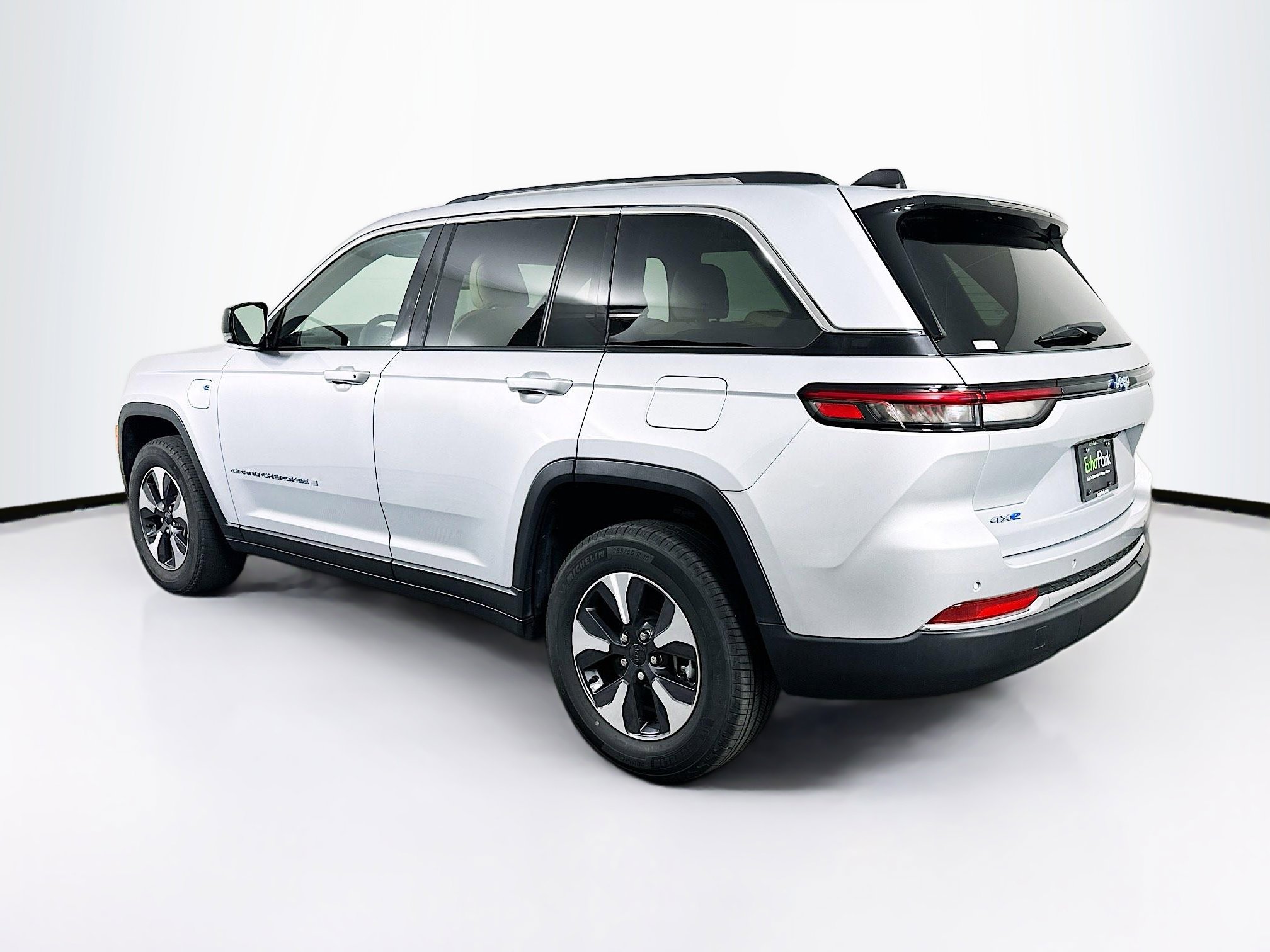 Used 2022 Jeep Grand Cherokee Limited 4xe AWD/4WD image 5