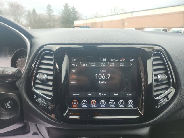 Used 2019 Jeep Compass Limited image 25