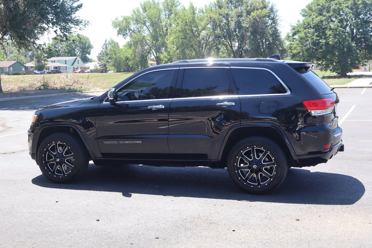 Used 2018 Jeep Grand Cherokee Overland AWD/4WD image 8