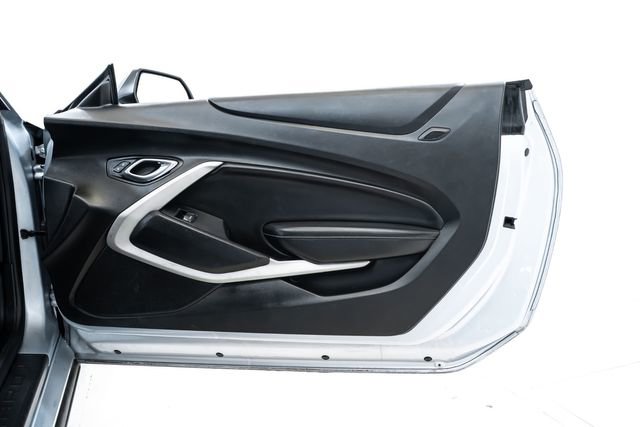 Used 2017 Chevrolet Camaro SS image 21