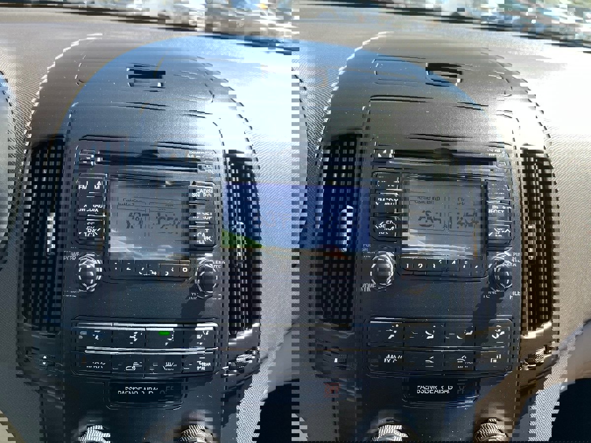 Used 2011 Hyundai Elantra SE image 13